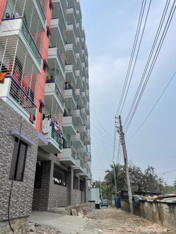 khilkshete-cmttkar-ekti-redi-flat-bikrz-hbe-big-0