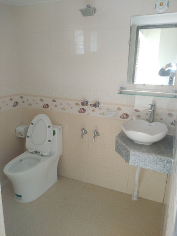 1250-sft-south-facing-3-bed-ready-flat-sale-at-banasree-block-g-big-4