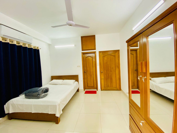 chic-3-bedroom-flat-rent-in-bashundhara-radhaka-big-0