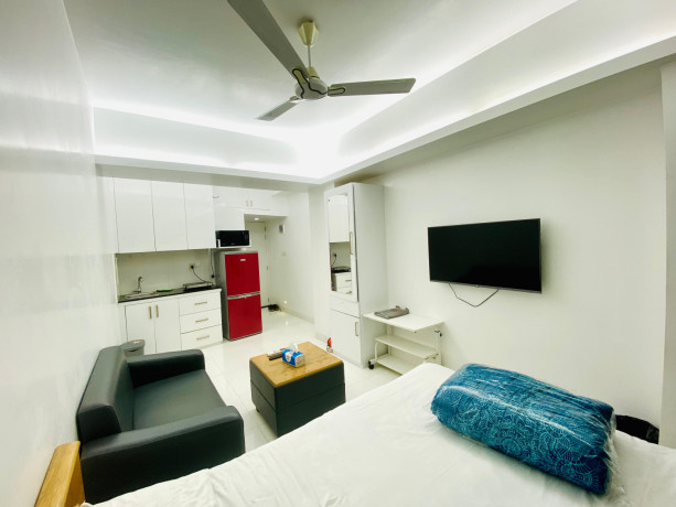 hassle-free-living-in-bashundhara-modern-1bhk-for-rent-big-1
