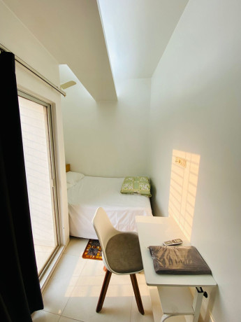 comfortable-stylish-living-studio-apartment-big-3